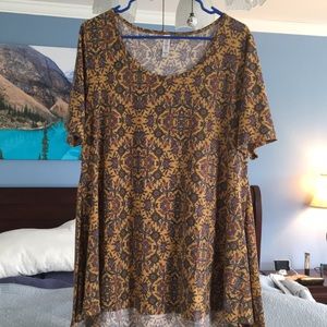 LuLaRoe Perfect Tee
